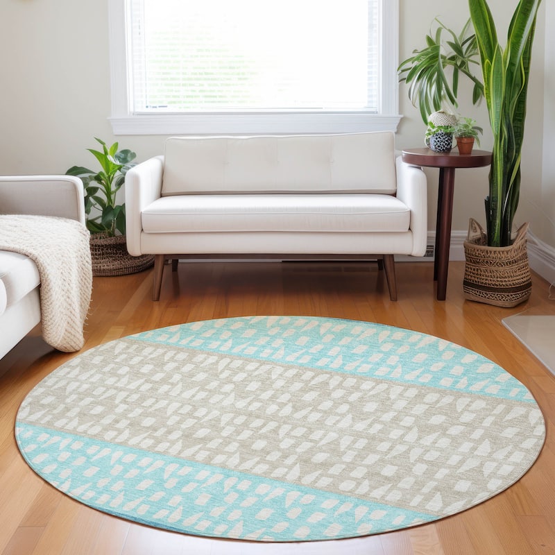 Machine Washable Indoor/ Outdoor Stripe Geo Chantille Rug