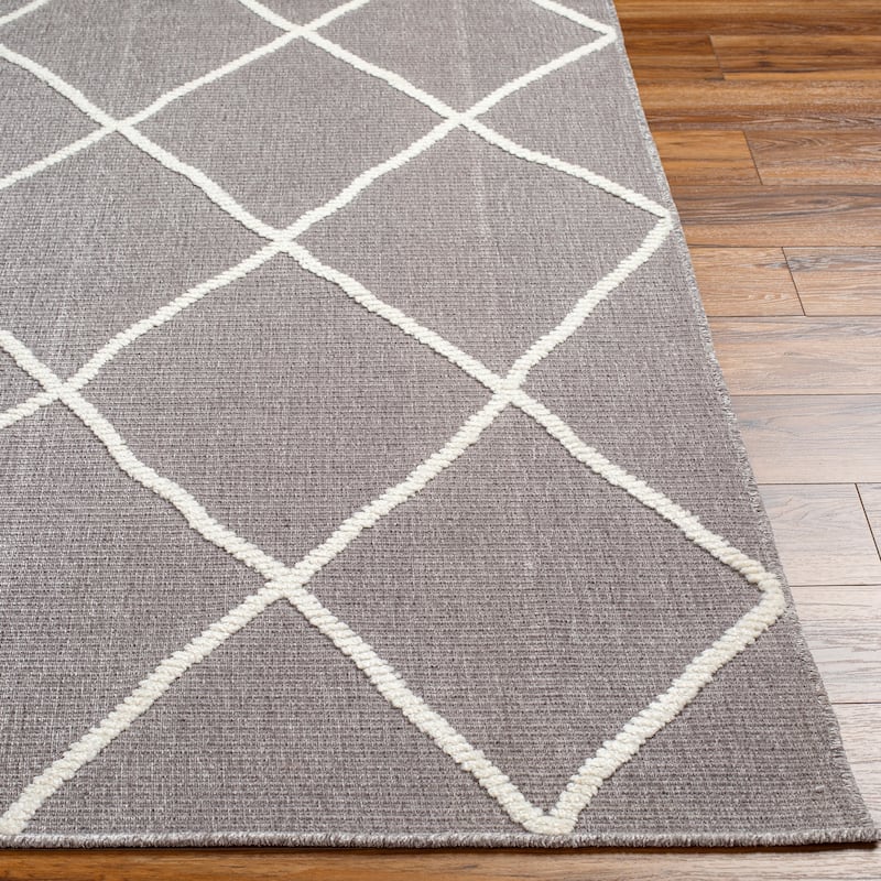 Livabliss Olten Trellis Machine Washable Area Rug