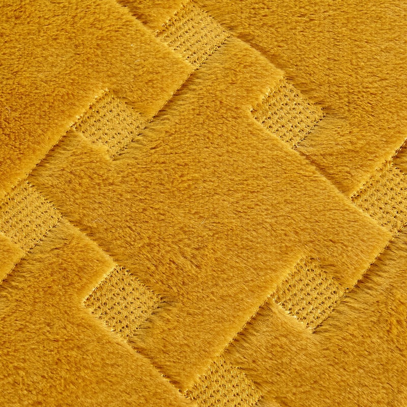 FauxFur Quilted Tatami 4-piece Bedspread Set
