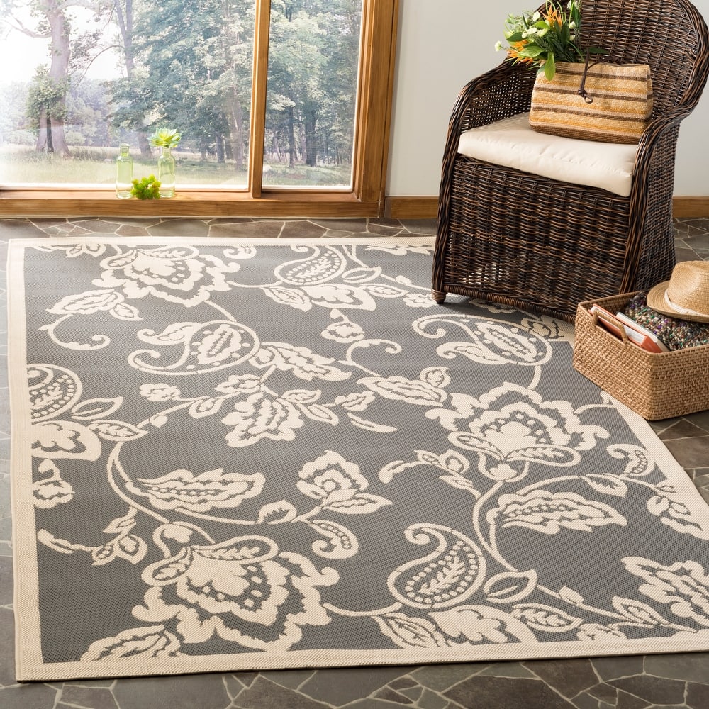 Martha Stewart by SAFAVIEH Highland Lily Indoor/ Outdoor Waterproof Rug