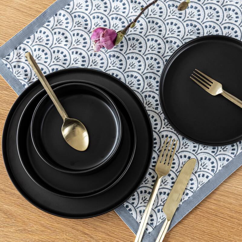 over&back Stackable Semi-Matte Stoneware Dinnerware