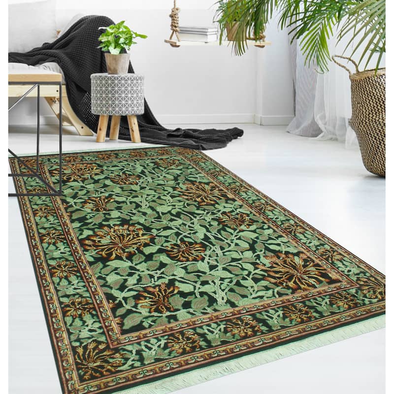 Pak-Persian Basrabian Black/Ivory Rug - 4'0" x 6'1"