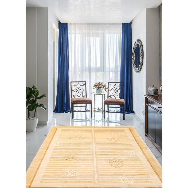 ECARPETGALLERY Hand-knotted Silk Touch Cream Wool Rug - 4'0 x 5'10