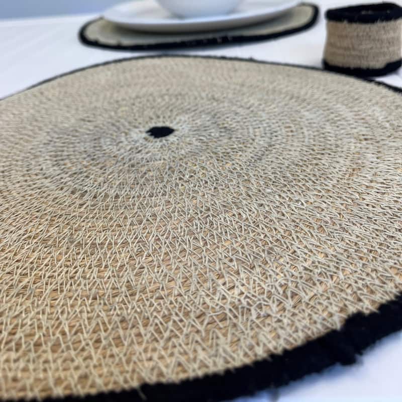 Seagrass Placemat Black 13Dia -A