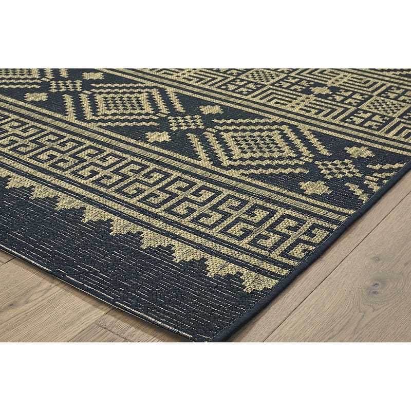 Sevita Geometric Vestige Indoor/Outdoor Rug