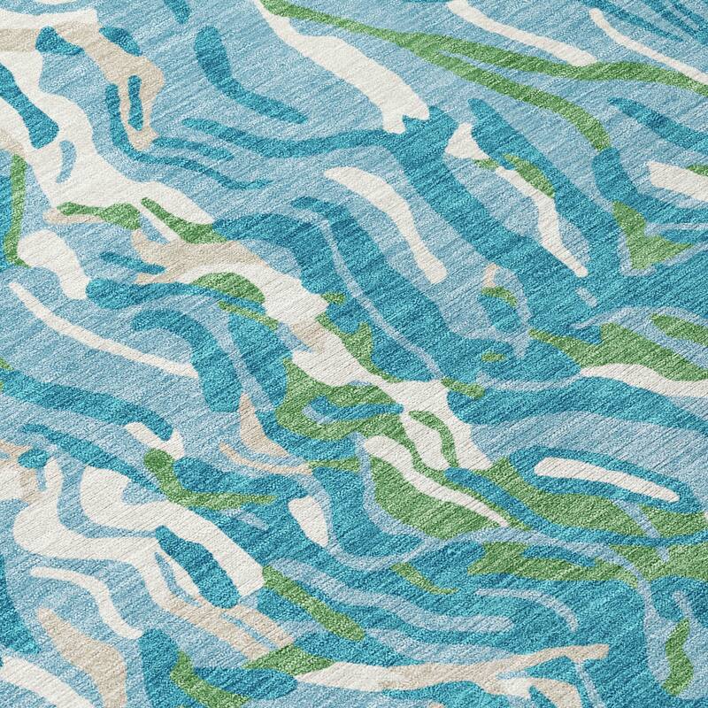 Machine Washable Indoor/ Outdoor Abstract Flow Chantille Rug
