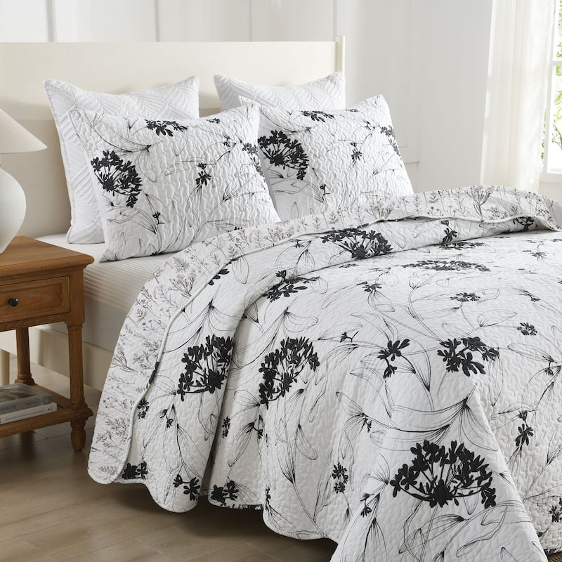 3 Pcs Black White Floral Quilt Bedspread Set