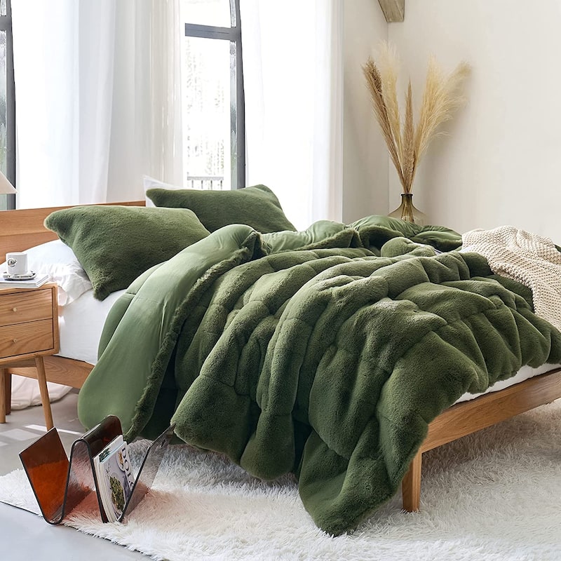 Chunky Bunny Yoga - Coma Inducer® Oversized Comforter - Chive - Oversized Queen