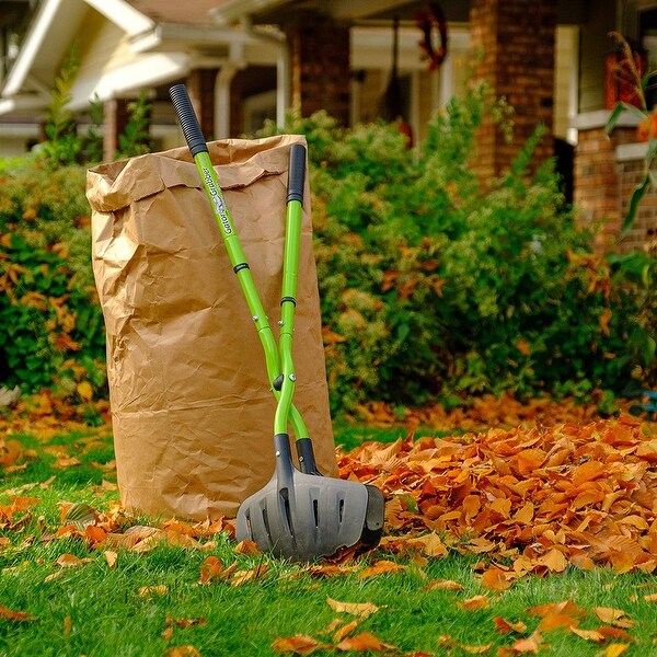 Garden outlet grabber rake