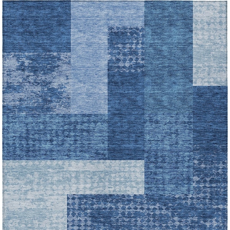 HomeRoots Geometric Transitional Rectangle Outdoor Rug