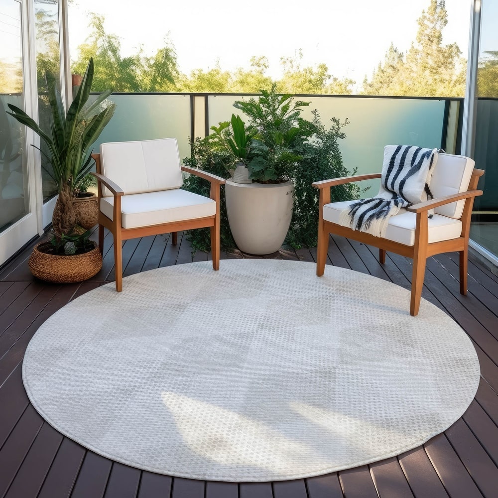 Machine Washable Indoor/ Outdoor Modern Diamonds Chantille Rug