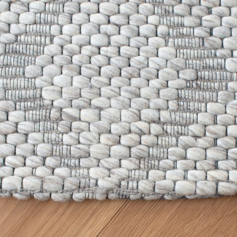 SAFAVIEH Marbella Fidalma Wool Rug