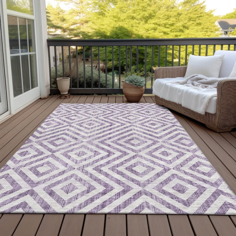 Machine Washable Indoor/ Outdoor Chantille Geo Diamond Rug - Purple - 3' x 5'