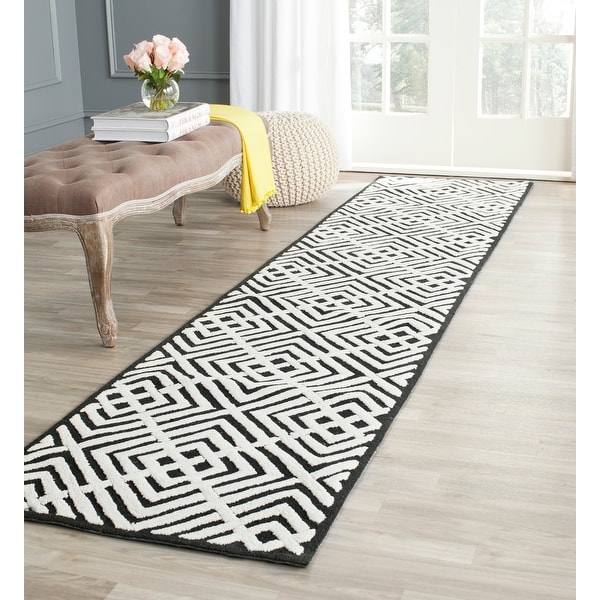 SAFAVIEH Handmade Newport Jowanka Modern Cotton Rug On Sale