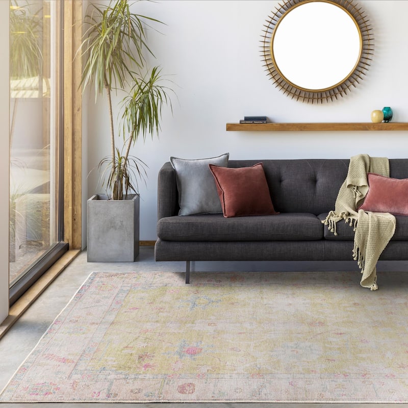 Livabliss Kemer Traditional Floral & Botanical Washable Area Rug