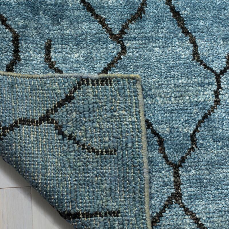 SAFAVIEH Couture Handmade Moroccan Katiusa Modern Viscose Rug