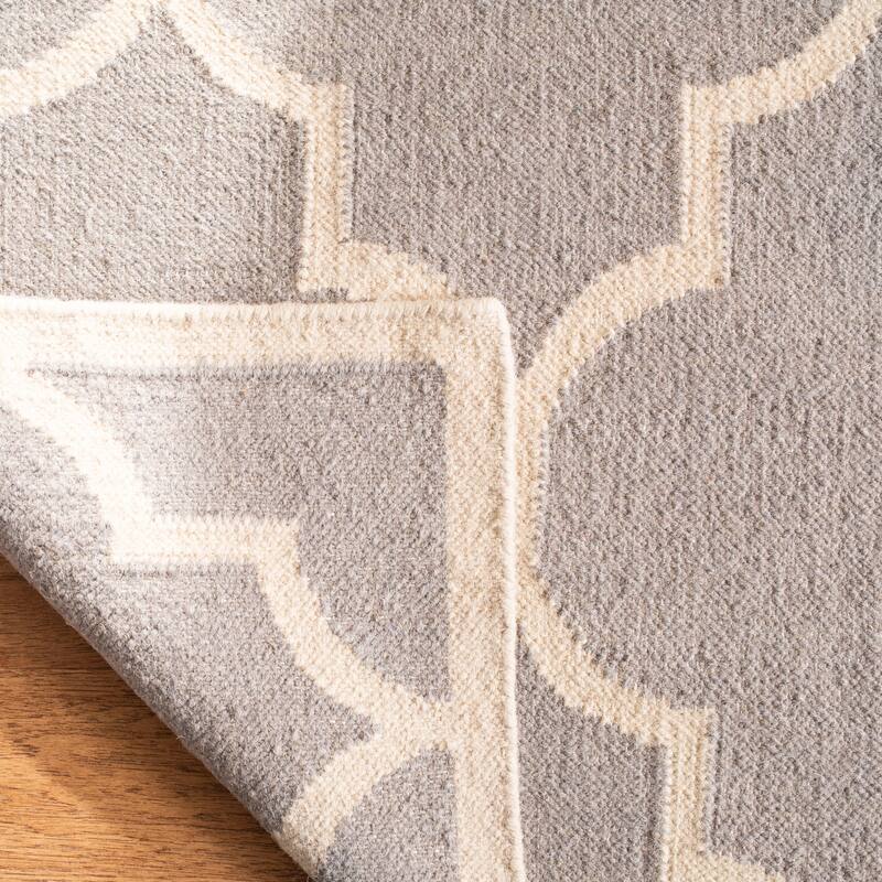 SAFAVIEH Handmade Flatweave Dhurries Anniina Modern Moroccan Wool Rug