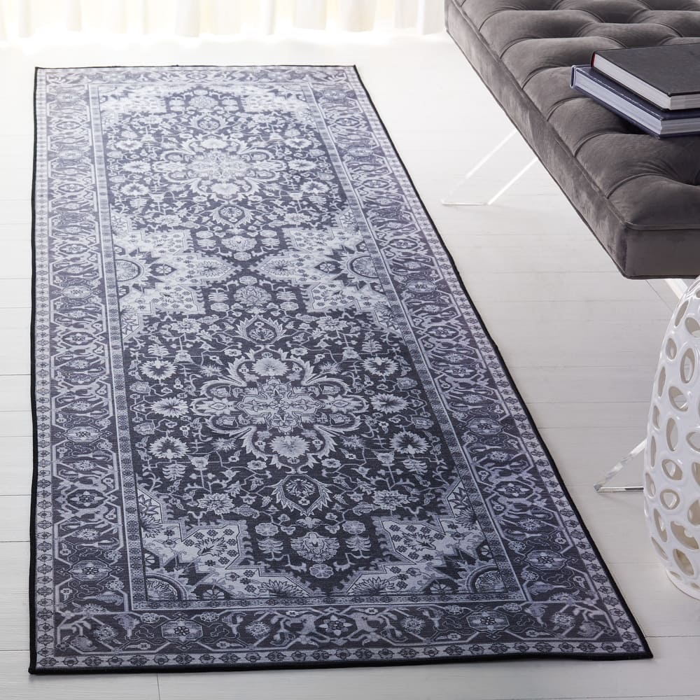 SAFAVIEH Tucson Machine Washable Slip Resistant Emmie Traditional Rug