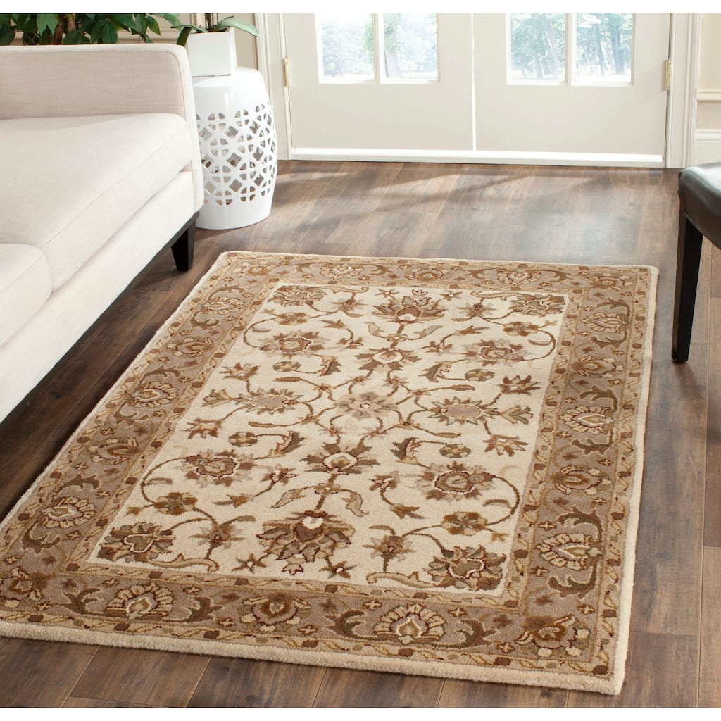 SAFAVIEH Handmade Stratford Vidija Traditional Oriental Wool Rug