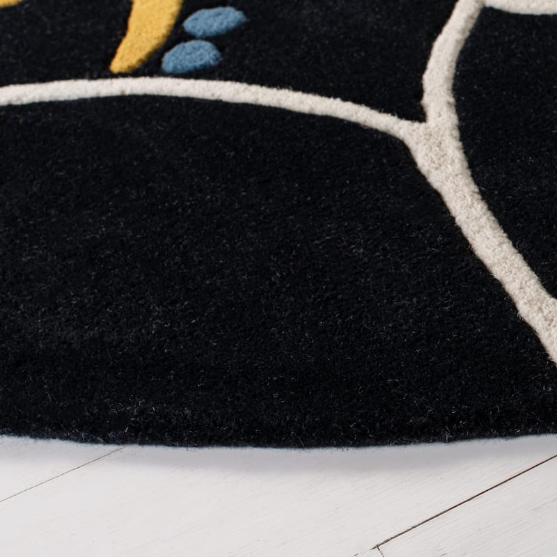 SAFAVIEH Handmade Soho Kaleena Floral N.Z. Wool Rug