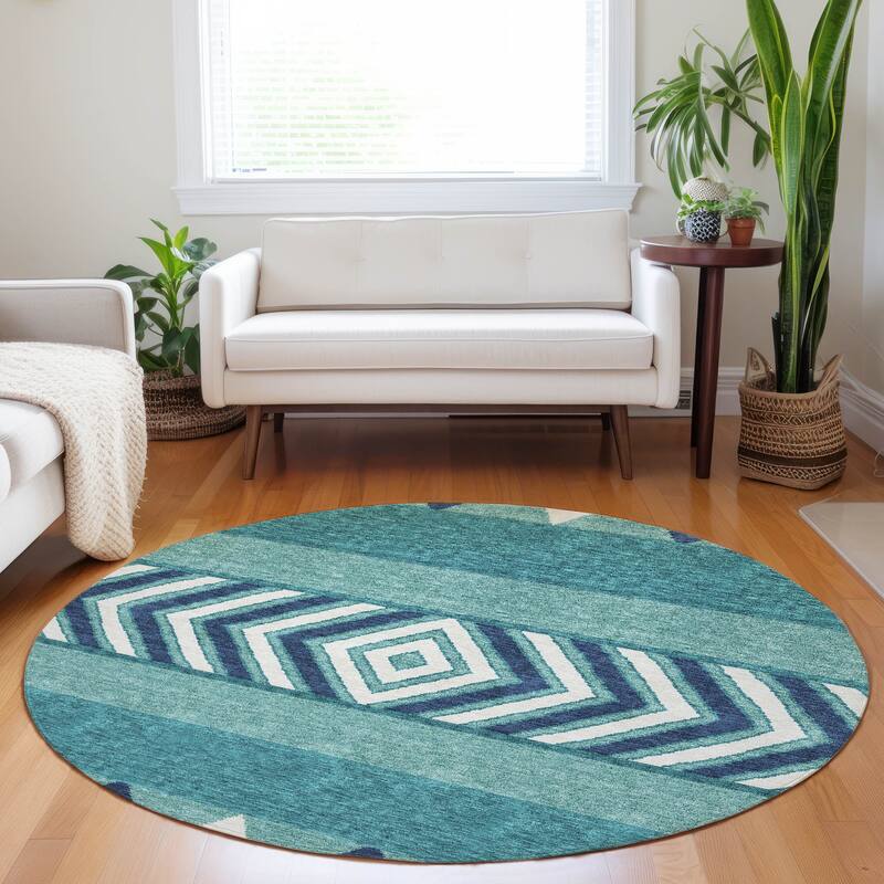 Machine Washable Indoor/ Outdoor Global Boho Chantille Rug