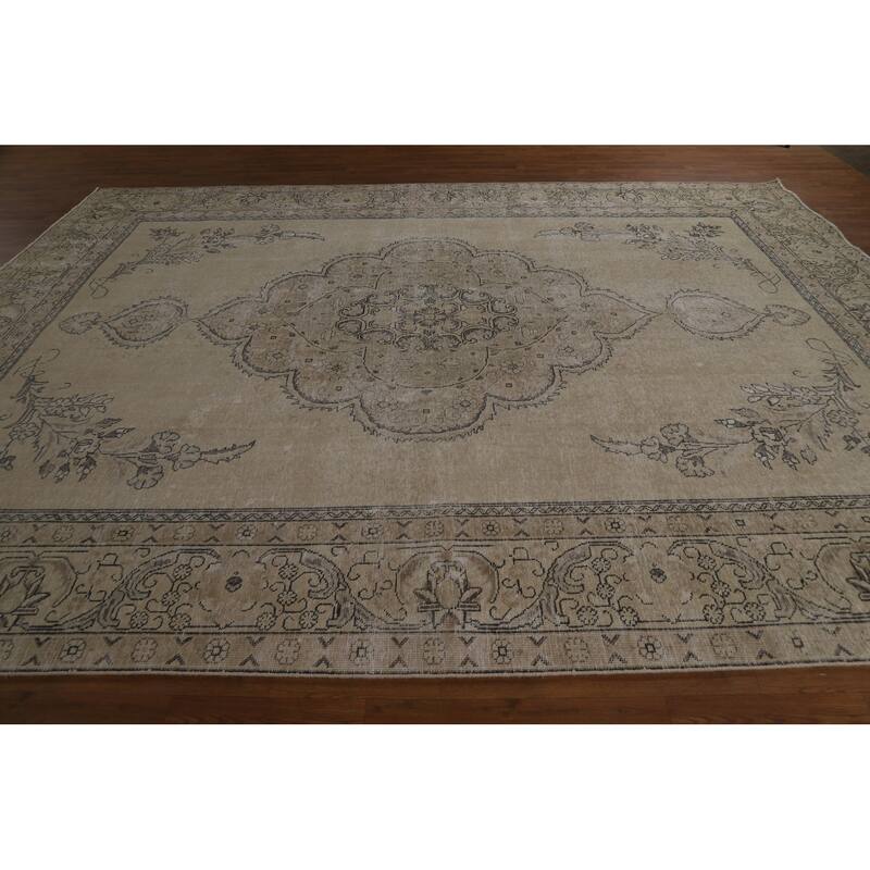 Traditional Tabriz Persian Vintage Beige Wool Carpet - 9'6" x 12'7"