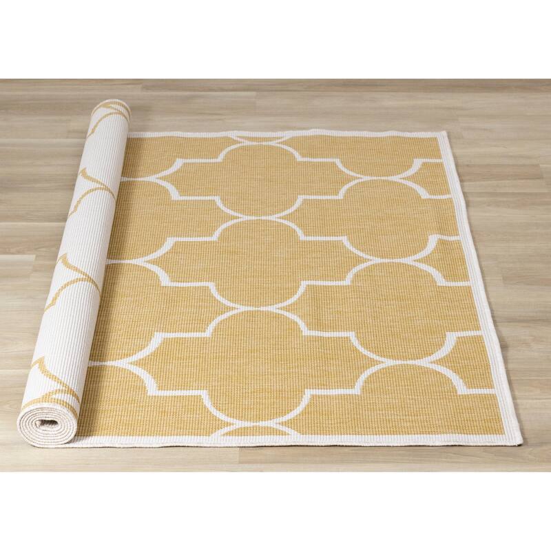 Yellow White Reversible Geometric Indoor/Outdoor Area Rug