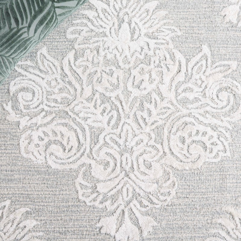 SAFAVIEH Handmade Glamour Chirata Modern Wool & Viscose Rug