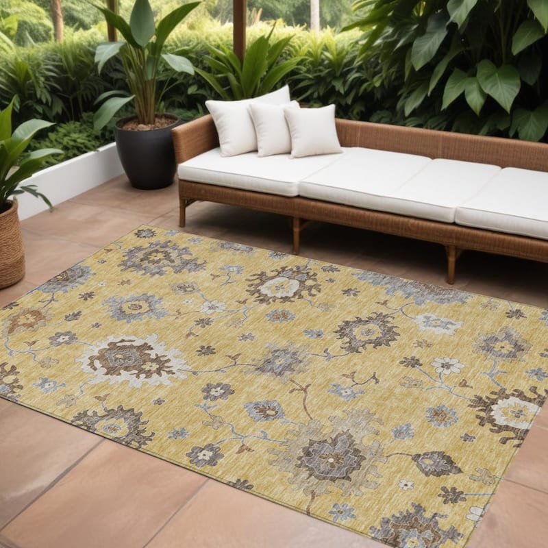 HomeRoots Floral Traditional Rectangle Outdoor Rug - 9' X 12'