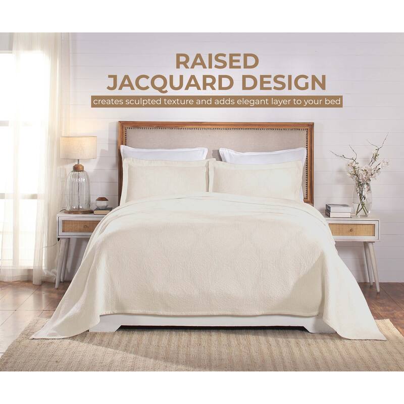 Superior Victory Cotton Matelasse Jacquard Medallion Scroll Bedspread Set