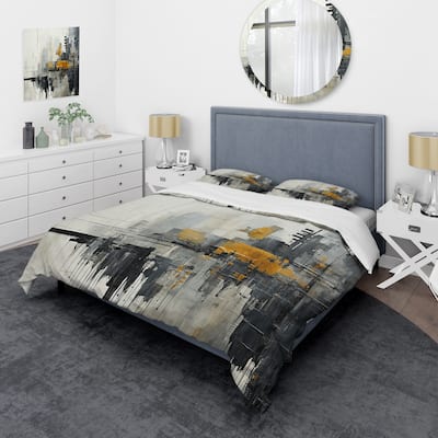 Designart "Abstract Cityscape III" Yellow Modern - Bedding Cover Set With Shams