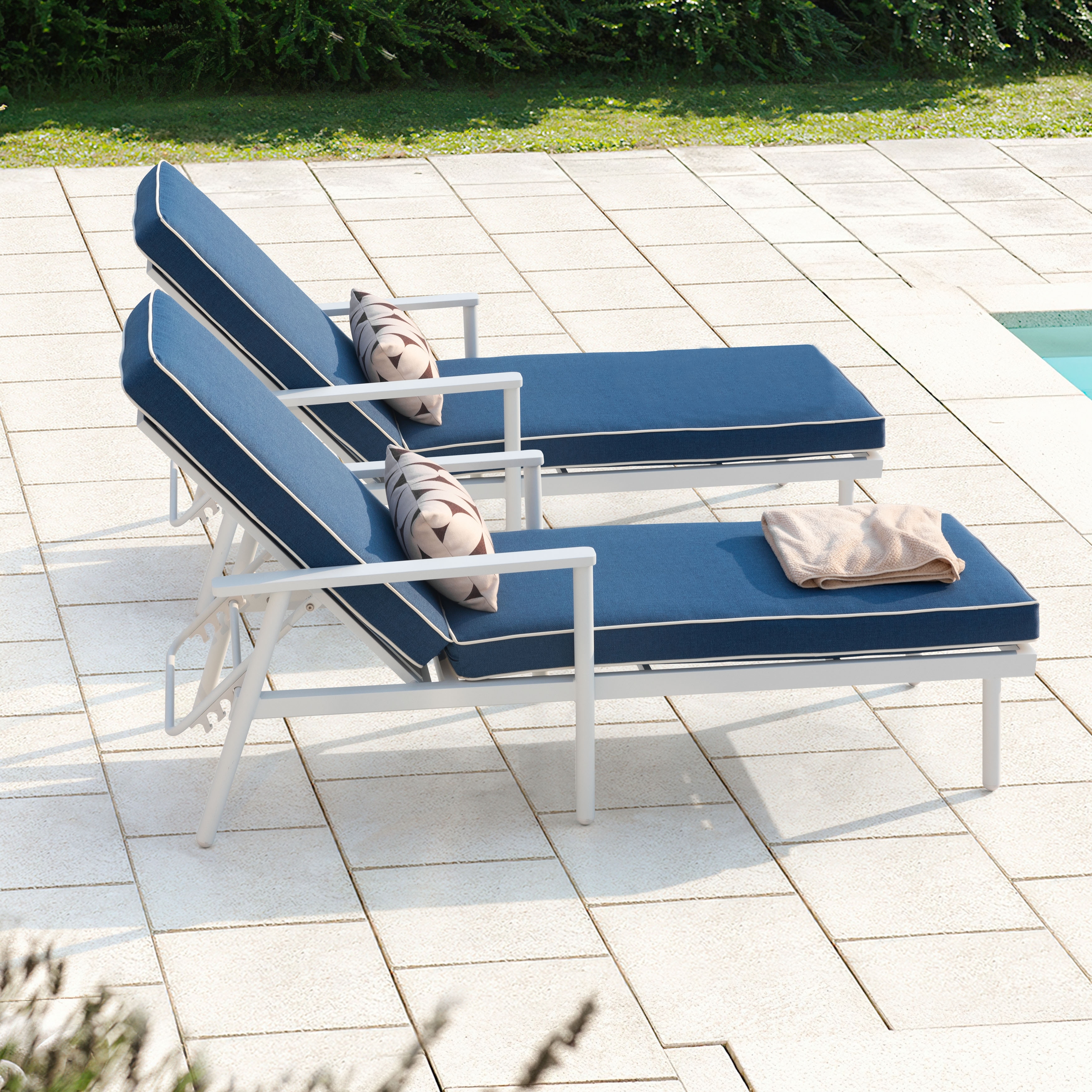 Outdoor Aluminum Chaise Lounge Chair with 6 Adjustable Backrest