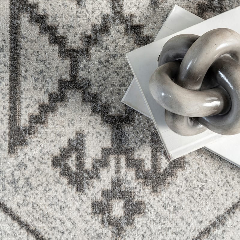 Nuloom Kyleigh SpinClean Machine Washable Southwestern Area Rug