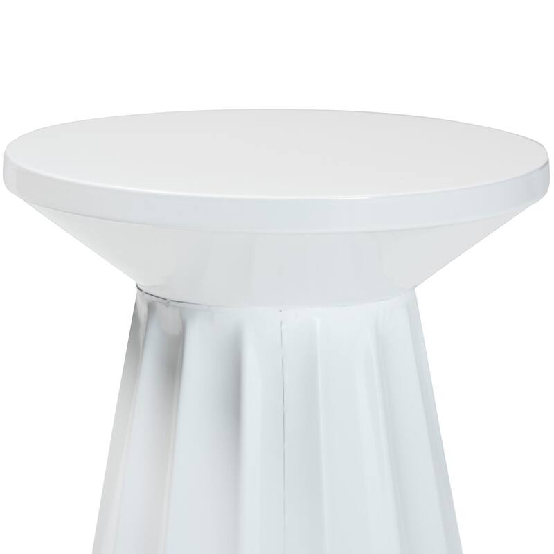 Ulmer Metal Scalloped Side Table - Modern Round Accent Table for Indoor or Semi-Outdoor Use