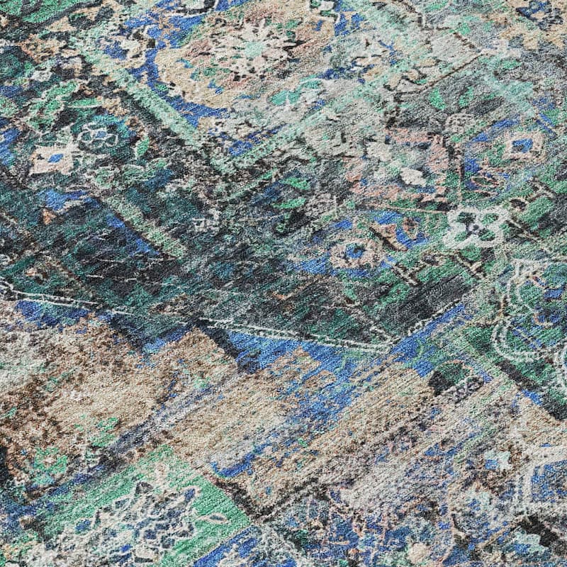 Machine Washable Indoor/Outdoor Boho Traditional Chantille Rug