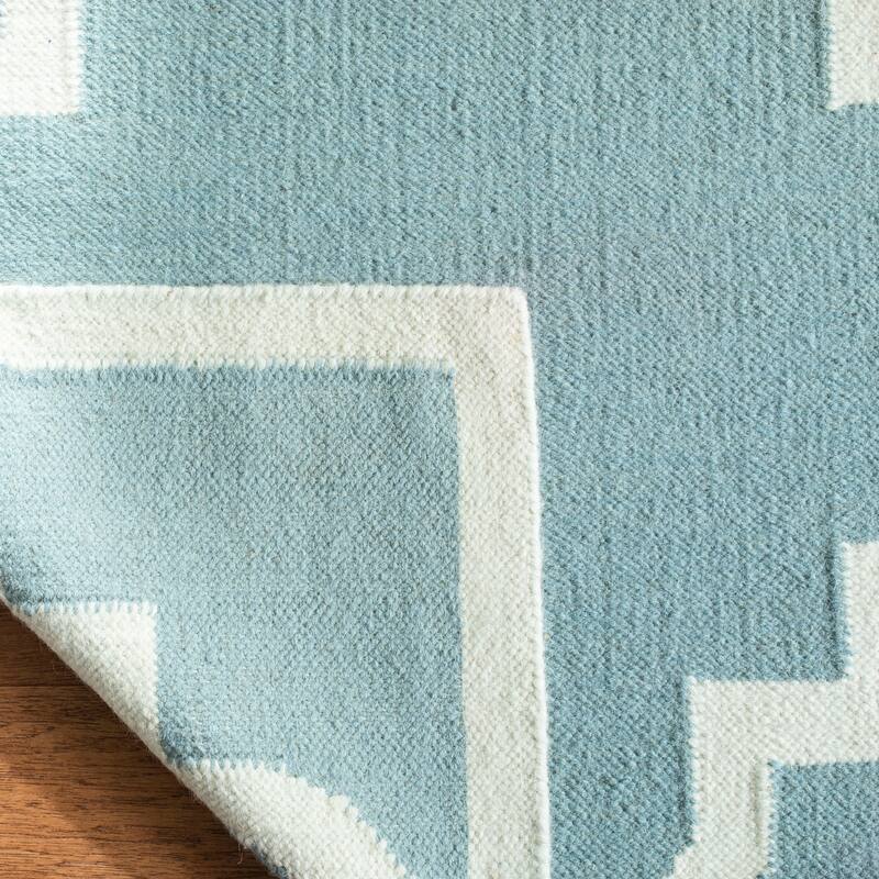 SAFAVIEH Handmade Flatweave Dhurries Jinan Modern Moroccan Wool Rug