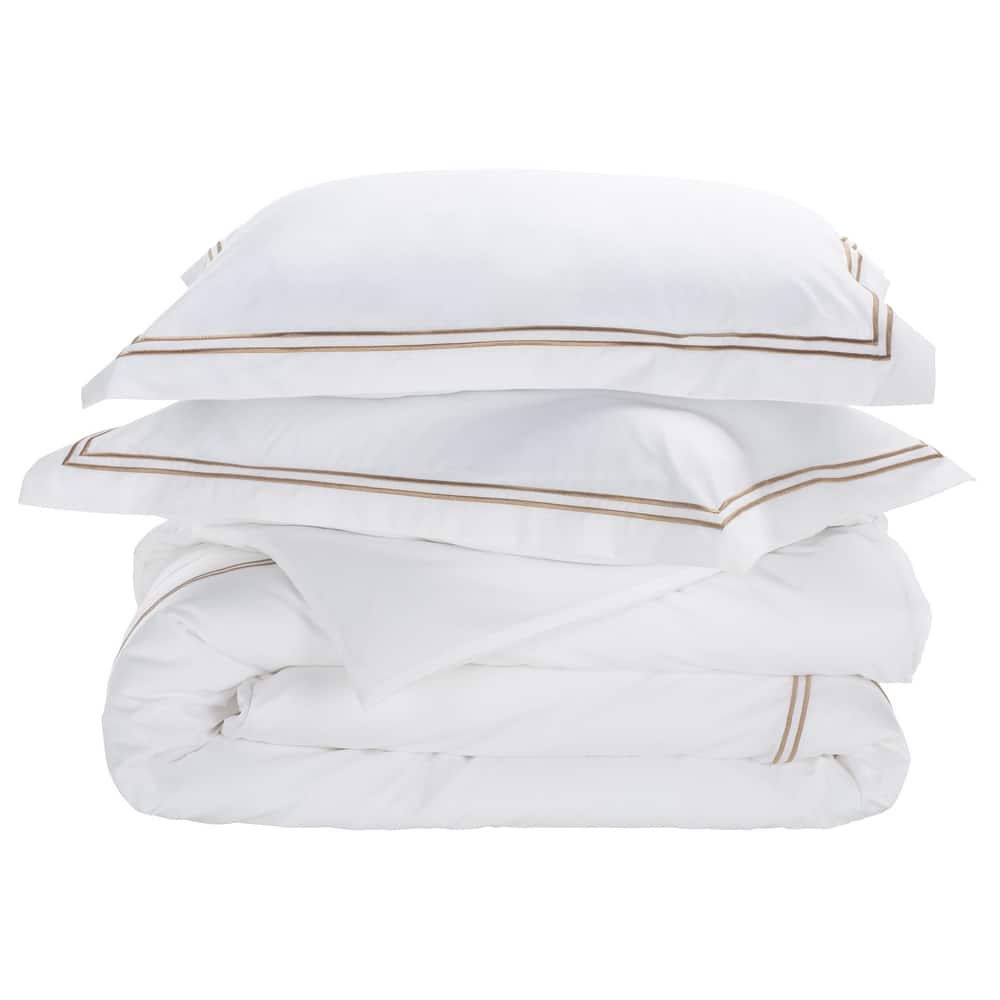 SAFAVIEH Home Hotel Collection 2-Line Embroidered 300Tc Percale 3-piece Duvet Cover Set