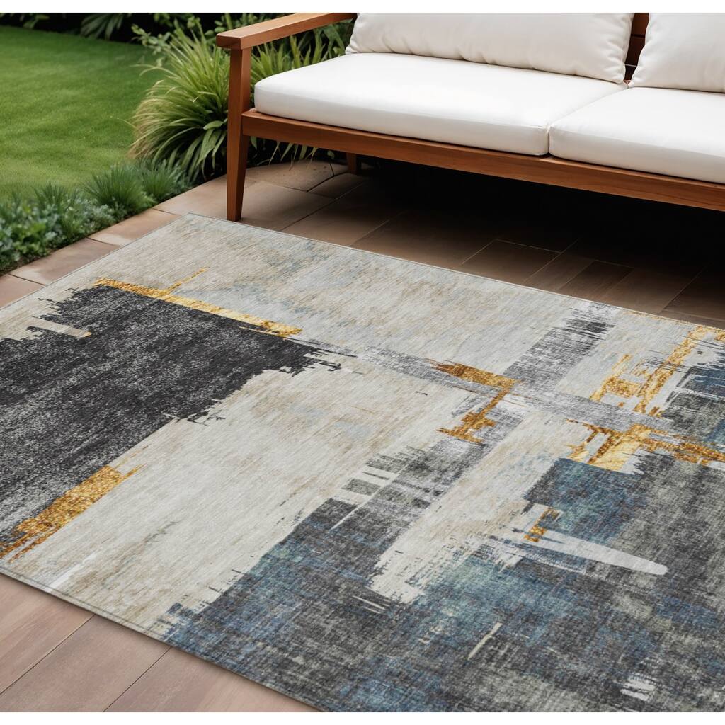 HomeRoots Abstract Traditional Rectangle Outdoor Rug