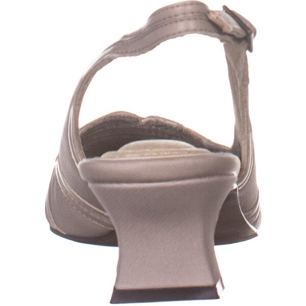 easy street stunning slingback pumps