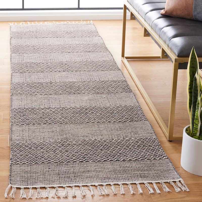SAFAVIEH Handmade Montauk Alden Flatweave Cotton Fringe Rug - 2'3" x 8' Runner - Ivory/Anthracite