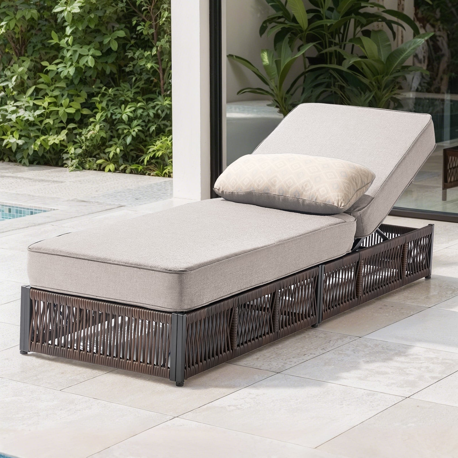 Option Brown Wicker Beige Cushion