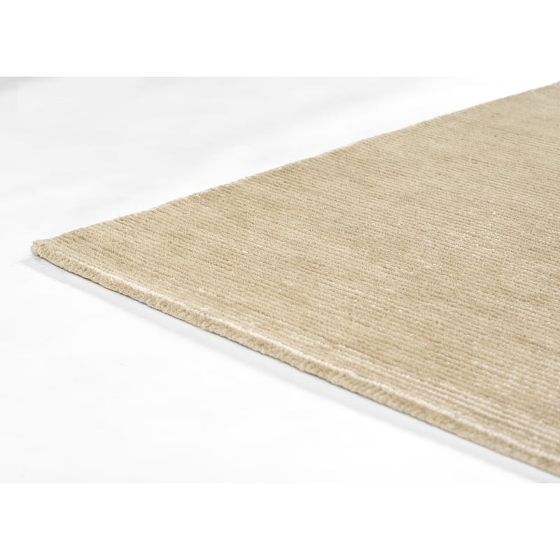 Momeni Everett Solid Color Hand Tufted Wool Area Rug