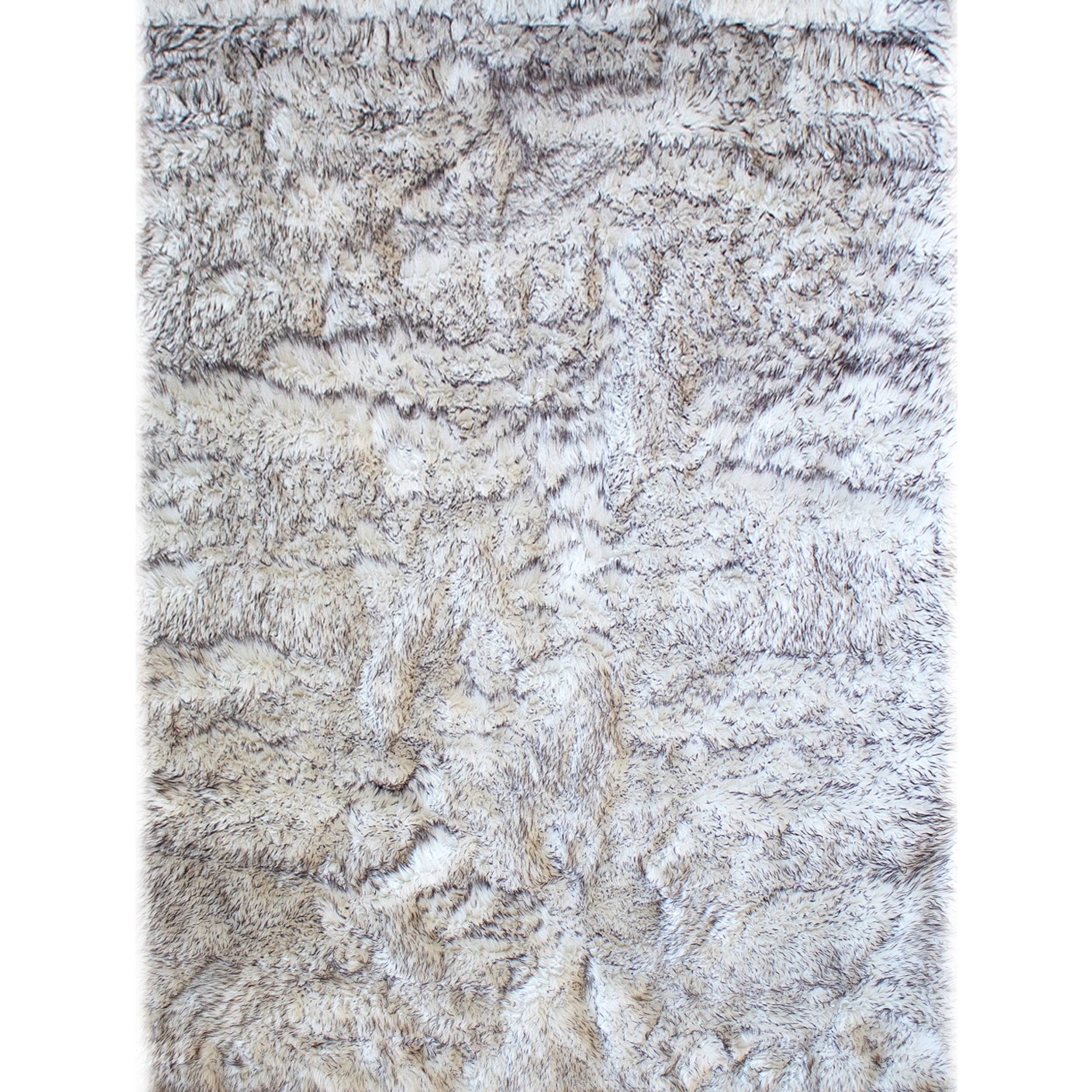 RugBerry Faux Sheepskin Rug Shaggy Modern Area Carpet Shag Black White