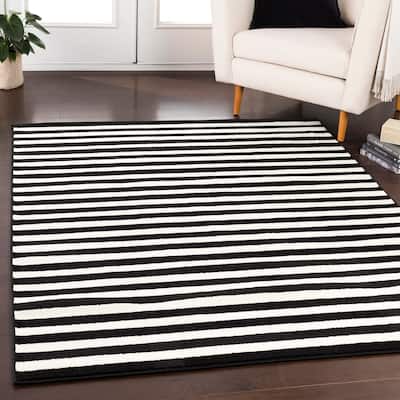 Reze Casual Striped Area Rug (7'10 x 10'3)