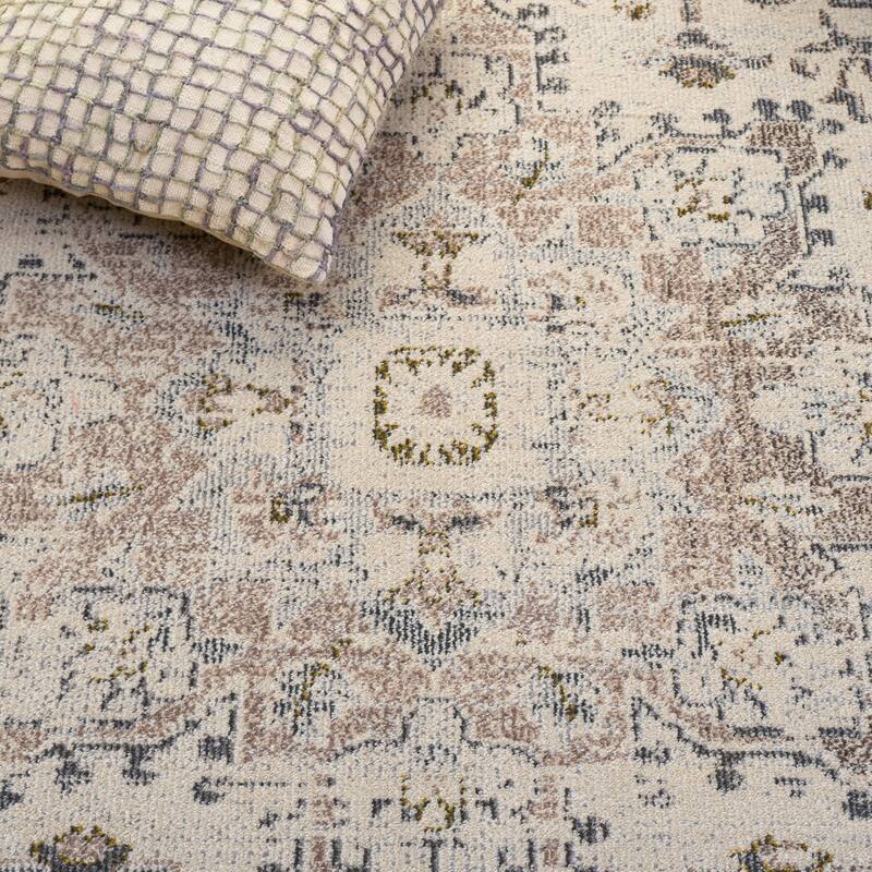 SAFAVIEH Madison Katelijne Boho Medallion Distressed Area Rug