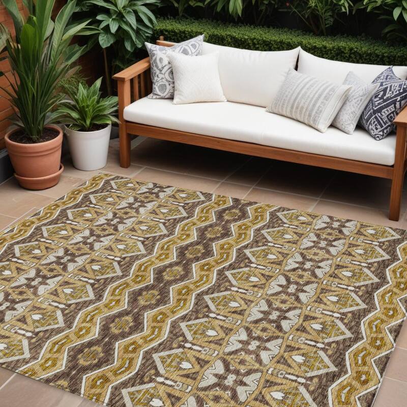HomeRoots Moroccan Transitional Rectangle Outdoor Rug - 10' X 14'