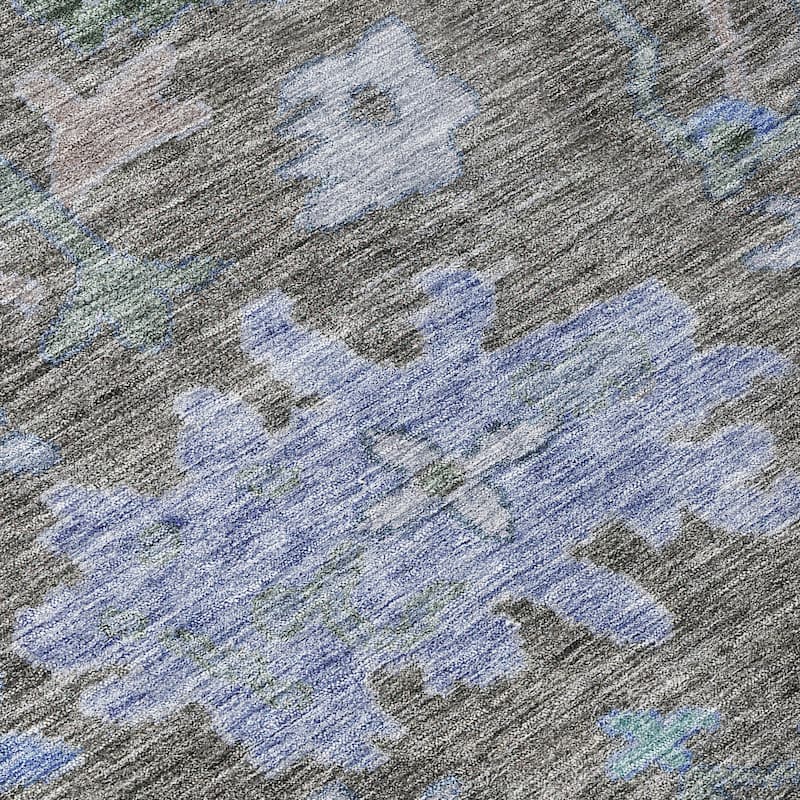 Machine Washable Indoor/ Outdoor Vintage Traditional Chantille Rug