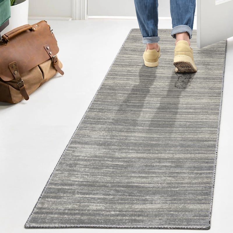 JONATHAN Y Maze Two-Tone Striped Classic Low-Pile Machine-Washable Cream/Light Gray Area Rug