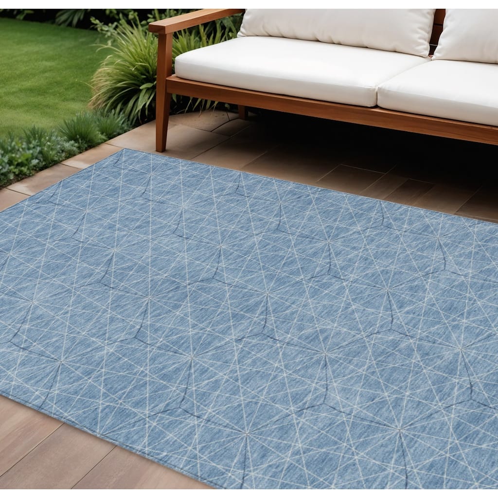 HomeRoots Geometric Transitional Rectangle Outdoor Rug