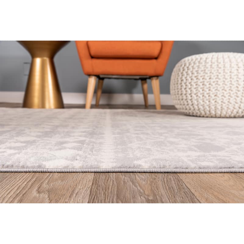 The Curated Nomad Midtown Trellis Geometric Bohemian Rug